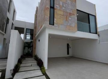 Casa · 229m² · 3 Recámaras · 2 Estacionamientos · Casa en Punto Lomas Riviera Veracruzana