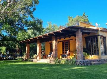 95de0eba79dcb54d883e9ad8e2eb74905dfb4262c07dabb742cbb3aede7280ac · Casa en Venta, Granjas de La Florida