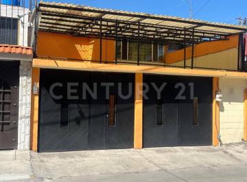 Casa · 193m² · 4 Recámaras · 2 Estacionamientos · Casa en Venta en Tlalnepantla Estado de México.