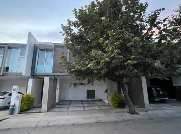Casa de 3 habitaciones, León · Casa en Sierra Nogal
