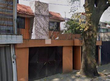 Casa de 3 habitaciones, Coyoacán · Oportunidad Remato Casa en Calle Cerro de San Andrés Col. Campestre Churubusco, Coyoacán. Cdmx.