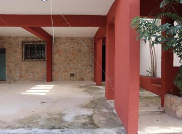 Casa · 200m² · 4 Recámaras · 2 Estacionamientos · Casa en Venta La Florida