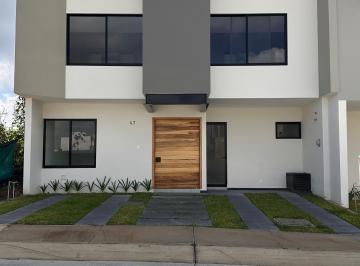 Casa de 3 habitaciones, Zapopan · Casa en Venta en Valle Imperial - Coto Egipcio 47