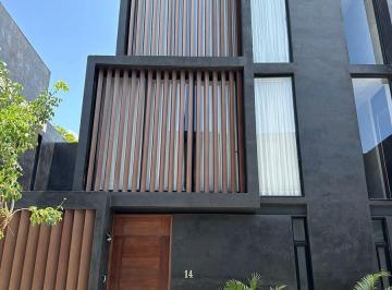 Casa · 477m² · 5 Recámaras · 2 Estacionamientos · Venta de Casa en Tulúm