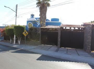 Casa de 4 habitaciones, Querétaro · Casa en Venta en Arboledas, Querétaro.