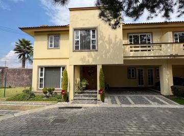 Casa en condominio · 342m² · 3 Recámaras · 4 Estacionamientos · Casa y Lote en Venta, Casa del Pedregal, Metepec
