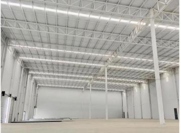 Bodega comercial · 1135m² · 8 Estacionamientos · Excelente Bodega Comercial Ubicada en Parque Industrial en Escobedo, N. L.