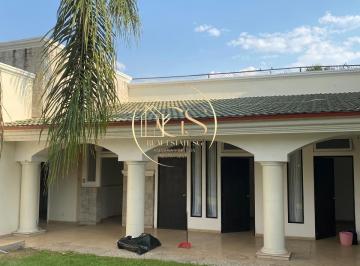 Casa · 424m² · 3 Recámaras · 4 Estacionamientos · Casa en Venta La Alameda Celaya