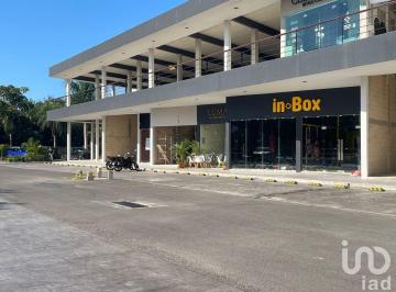 Local comercial · 48m² · Locales en Venta en Primer Nivel, en Conkal, Yucatán, Dentro de Plaza Comercial