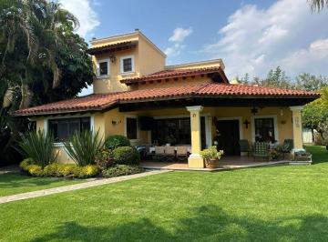 Casa en condominio · 300m² · 3 Recámaras · 2 Estacionamientos · Casa en Condominio en Sumiya Jiutepec - Maz - 2529 - Cd