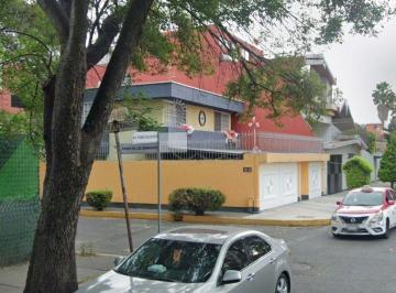 Casa de 5 habitaciones, Coyoacán · Oportunidad Casa en Remate en Av Paseo del Bosque Col. Paseos de Taxqueña, Coyoacán, Cdmx.