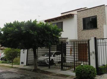 Casa de 4 habitaciones, Querétaro · En Venta Arboledas del Parque 4 Recamaras 3 Niveles