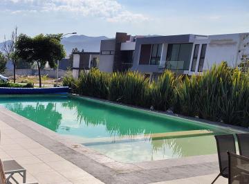 Casa de 4 habitaciones, Tlajomulco de Zúñiga · Renta Casa en Casa Fuerte de 4 Recámaras en Coto Exclusivo