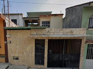 Casa de 3 habitaciones, Tuxtla Gutiérrez · Venta de Casa en Tuxtla Gutierrez, Chiapas.