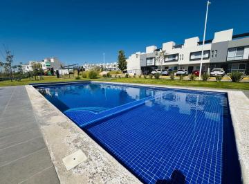 Casa de 3 habitaciones, Zapopan · Casa en Venta en Valle Imperial - Abie Residencial