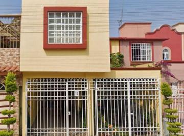 Casa de 3 habitaciones, Ecatepec de Morelos · Casa en El Fraccionamiento Las Americas Ecatepec