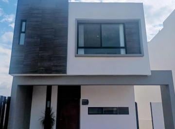 Casa · 140m² · 3 Recámaras · 2 Estacionamientos · Casa en Venta Prol Juarez Torreon