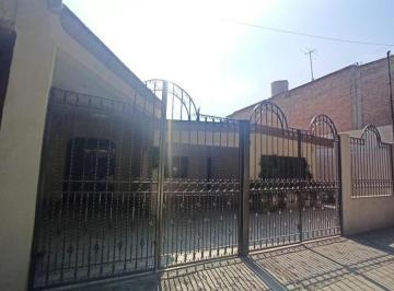 Terreno / Lote · 447m² · 3 Recámaras · 2 Estacionamientos · Casa Comercial en Venta en Colonia Bellavista en Gomez Palacio