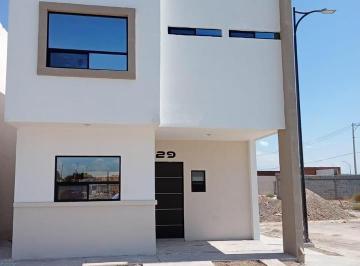 Casa · 112m² · 3 Recámaras · 2 Estacionamientos · Fraccionamientoionameinto Canteras Torreon Coahuila