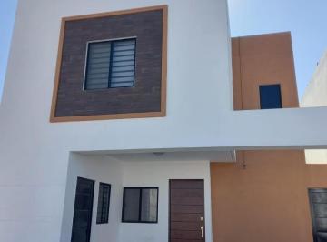 Casa · 120m² · 3 Recámaras · 2 Estacionamientos · Casa en Venta Las Etnias Torreón Coah.