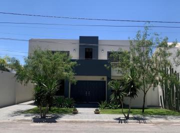 Casa · 435m² · 3 Recámaras · 2 Estacionamientos · Casa en Venta Frondoso Torreon Coah