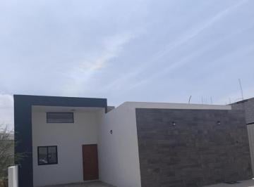 Casa · 165m² · 2 Recámaras · 1 Estacionamiento · Casa de un Piso en Venta en Los Olivos, Gómez Placio, Dgo.