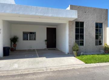 Casa · 250m² · 3 Recámaras · 2 Estacionamientos · Casa en Venta en Villas del Renacimiento, Torreon Coah.