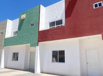 Casa · 140m² · 3 Recámaras · 1 Estacionamiento · Casa en Venta en Las Torres, Torreón, Coah.