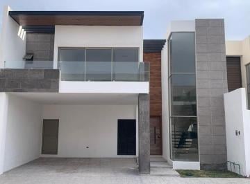 Casa · 200m² · 4 Recámaras · 2 Estacionamientos · Casa Nueva en Venta en Viñedos Primer Sector