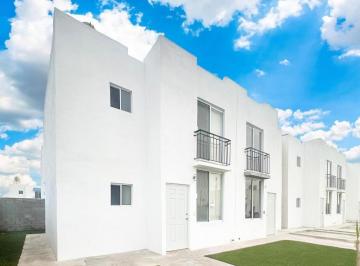 Casa · 91m² · 3 Recámaras · 2 Estacionamientos · Casa en Venta Quintas Navarra Torreon