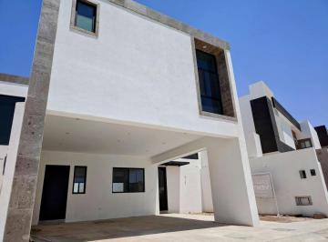 Casa · 228ha · 3 Recámaras · 2 Estacionamientos · Casa en Venta en El Circuito Cedros, Zona Viñedos Torreón Coah.