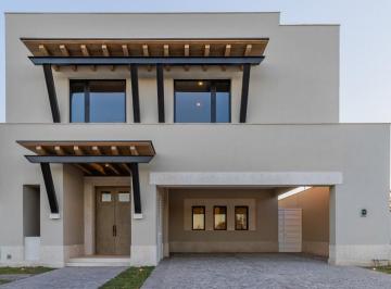 Casa · 316m² · 3 Recámaras · 2 Estacionamientos · Casa Residencial en Venta en La Cava, Modelo Malbec, Gomez Palacio Dg.