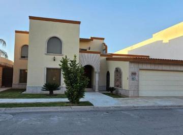 Casa · 500m² · 3 Recámaras · 2 Estacionamientos · Casa en Venta en Hacienda del Rosario Torreon Coah