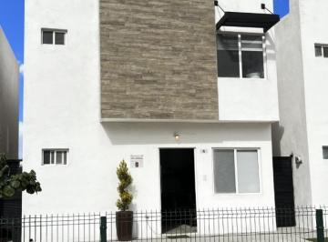 Casa · 114m² · 3 Recámaras · 2 Estacionamientos · Casa en Venta Prolongación Kalia
