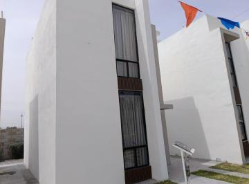 Casa · 96m² · 3 Recámaras · 1 Estacionamiento · Casa en Venta Residencial Campanario, Gómez Palacio, Dgo.