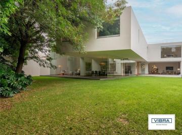 Casa en condominio · 980m² · 3 Recámaras · 10 Estacionamientos · Residencia de Lujo del Arq. Farré a La Venta en Pedregal.