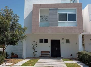 Casa en condominio de 3 habitaciones, Querétaro · Hermosa Casa en Fraccionamiento Paseo San Junípero, El Refugio, Querétaro