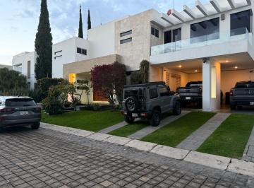 Casa en venta en la Misión, está ubicada en boulevard de los Reyes en la lateral · Casa en Venta en La Misión Atlixcayotl