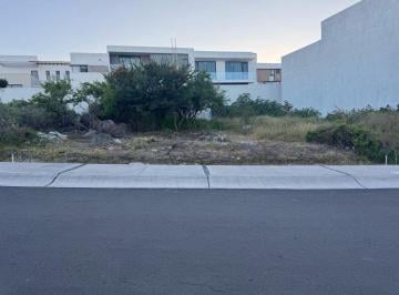 Terreno / Lote , El Marqués · En Venta Terreno Plano en Cardón Zibatá con La Mejor Ubicación del Fraccionamiento.