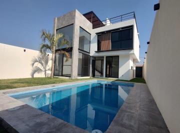 5b341e088d85eaeee524e11308dc8aba978e87b2fa0a10e172997b7f650258bf · Casa en Venta en Tlayacapan Morelos