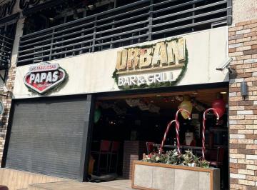 Local comercial · 220m² · 2 Estacionamientos · Traspaso de Restaurante/bar en Ciudad Satelite