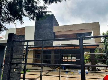 Casa de 4 habitaciones, Atizapán de Zaragoza · Baja de Preciohermosa Remodelada 4 Recamaras Gran Jardin en Venta