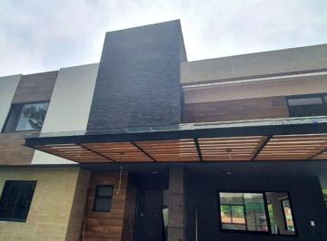 Casa de 4 habitaciones, Atizapán de Zaragoza · Baja de Preciohermosa Remodelada 4 Recamaras Gran Jardin en Venta