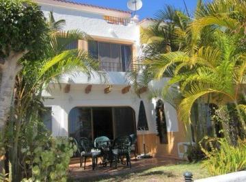 Casa · 280m² · 3 Recámaras · 1 Estacionamiento · Casa en Renta