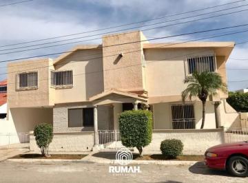 Casa · 3 Recámaras · 2 Estacionamientos · Casa en Renta