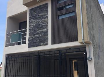 Casa · 187m² · 3 Recámaras · Casa en Venta Cerca de Av Alfredo del Mazo y Juzgados en Toluca