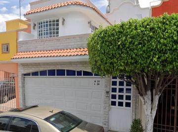 Casa de 3 habitaciones, Ecatepec de Morelos · Venta de Casa en Las Americas de Ecatepec
