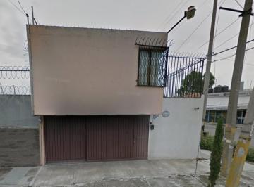 Casa de 4 habitaciones, Puebla · Venta de Casa Asequible en Col. Santa María La Rivera. Puebla
