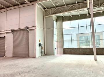Nave industrial · 809m² · 3 Estacionamientos · Renta Nave Industrial El Marqués 809 m² | Andén + Rampa | Piso 10 Ton/m²