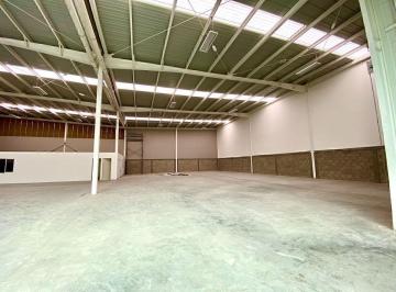 Nave industrial · 429m² · 3 Estacionamientos · Renta Nave Industrial El Marqués 429 m² | Andén + Rampa | Piso 10 Ton/m²